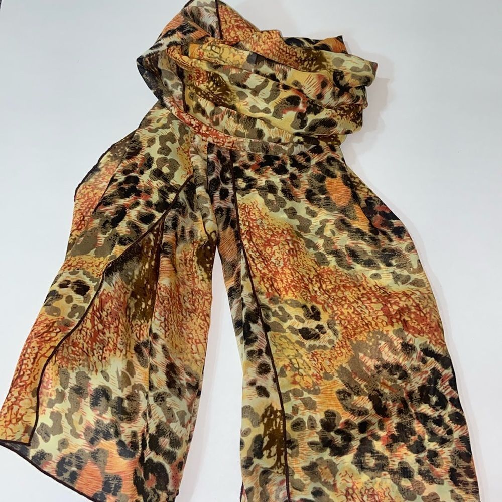 JBL Your Best Look Women’s Scarf Print Animal 🦒 Size 59”x26”